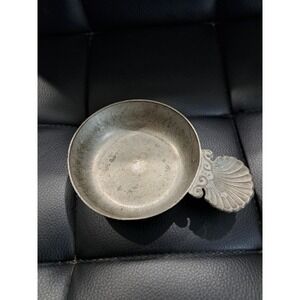 REED AND BARTON 4 7/8" PORRIDGE BOWL WITH SHELL HANDLE RP51